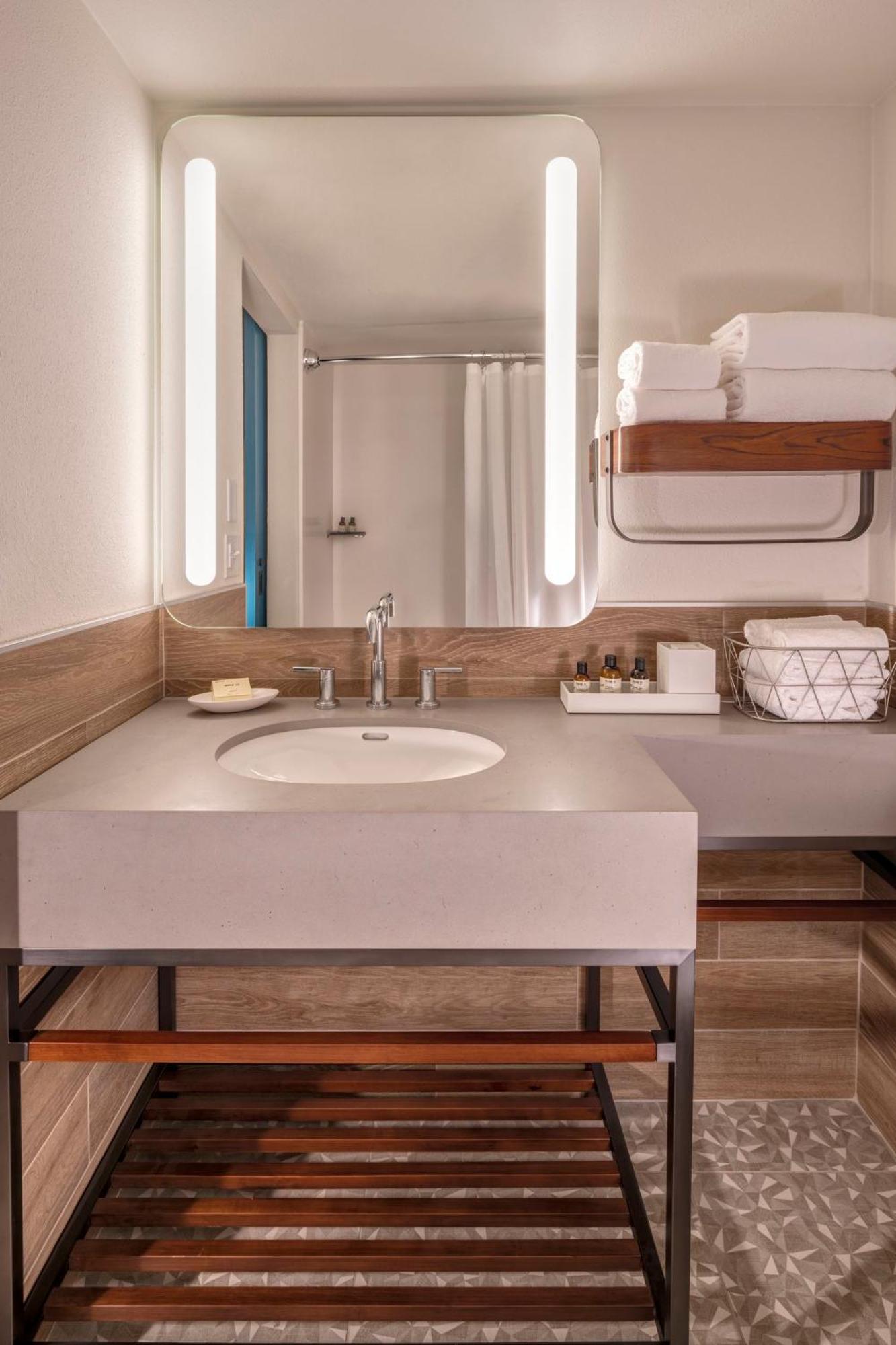 Aviator Hotel אנקורג' מראה חיצוני תמונה